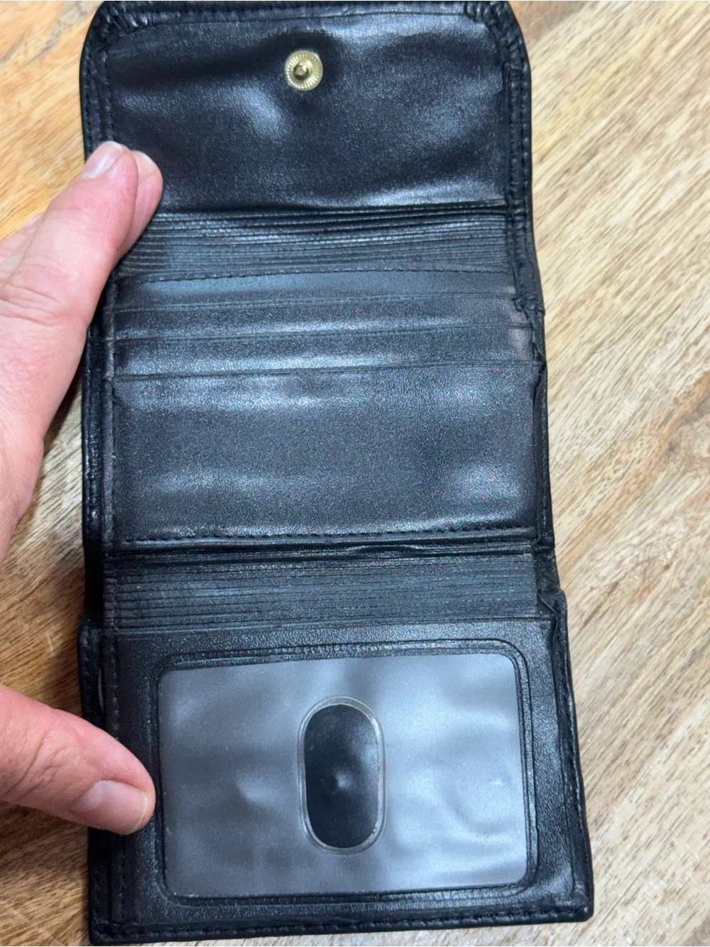 Compact Black Leather Trifold Wallet Coin Pocket ID Window